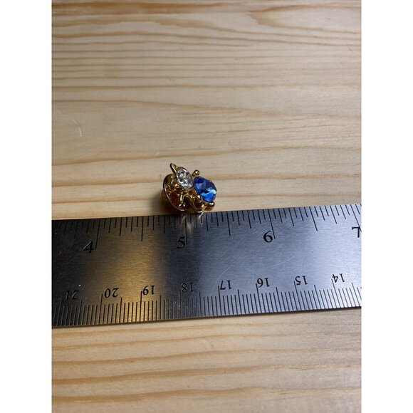 Gold Tone Cat Pin With Clear & Blue Rhinestones - Picture 5 of 5
